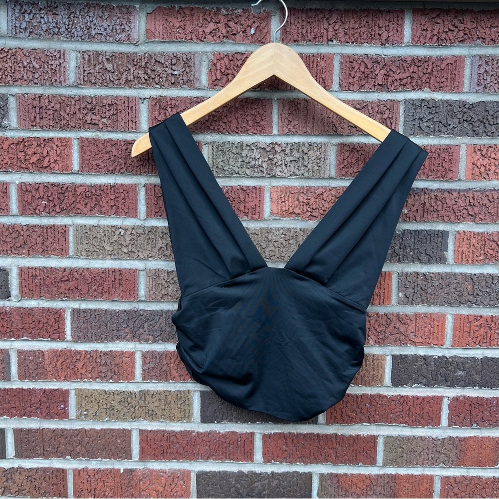 SHEIN Black Sleeveless Deep Plunge Crop Top Tank Top